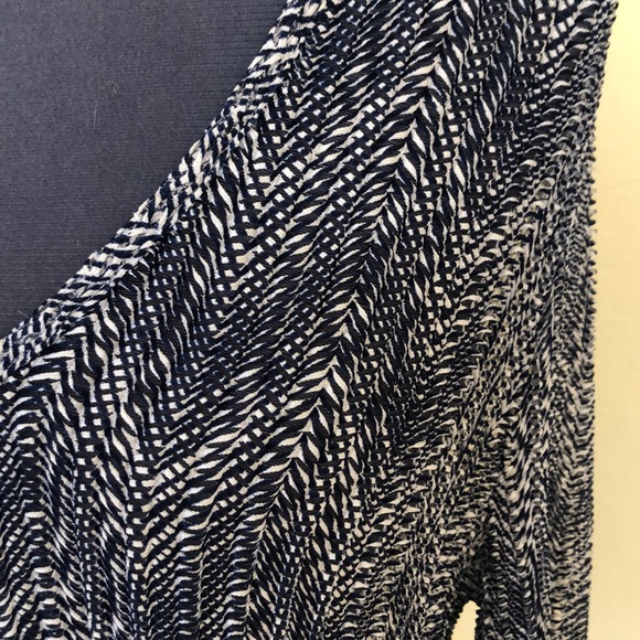 Swimsuit coverup - Picture 3 of 8